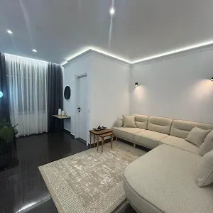 oteli̇ zi̇yaret edi̇n